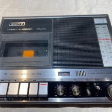 Radios antiguas: SONY CF-300. CASSETTE-CORDER FM/AM. RADIO CASETE