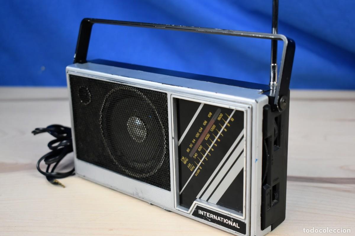 Radios antiguas: Radio transistor International a&ntilde;os 80 - Foto 5