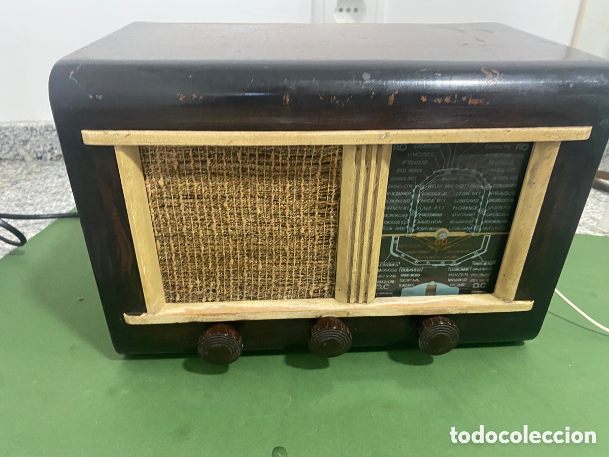 Radios antiguas: ANTIGUA RADIO DE VALVULAS SABA SABINE DE BAQUELITA ANOS 50 40/50 - FuncionandoAntigua Radio de V&aacute;lv
