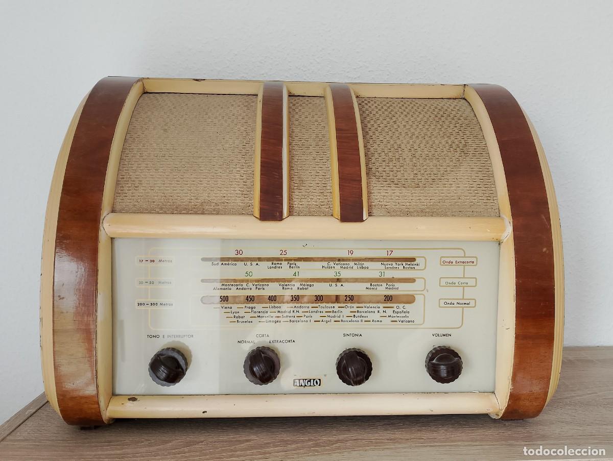 Radios antiguas: RADIO ANTIGUA DE MADERA A V&Aacute;LVULAS - Foto 2
