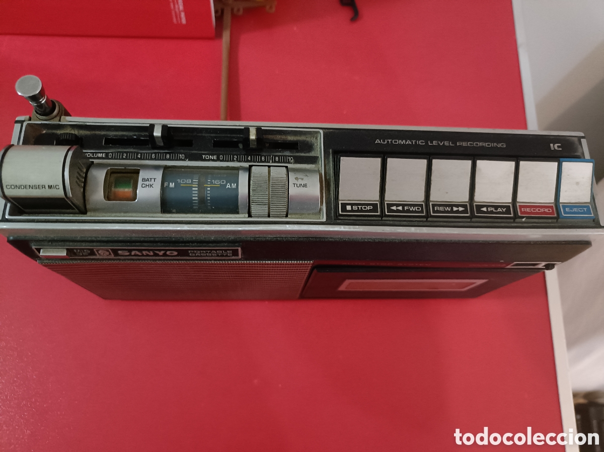 Radios antiguas: Radio casete sanyo - Foto 2