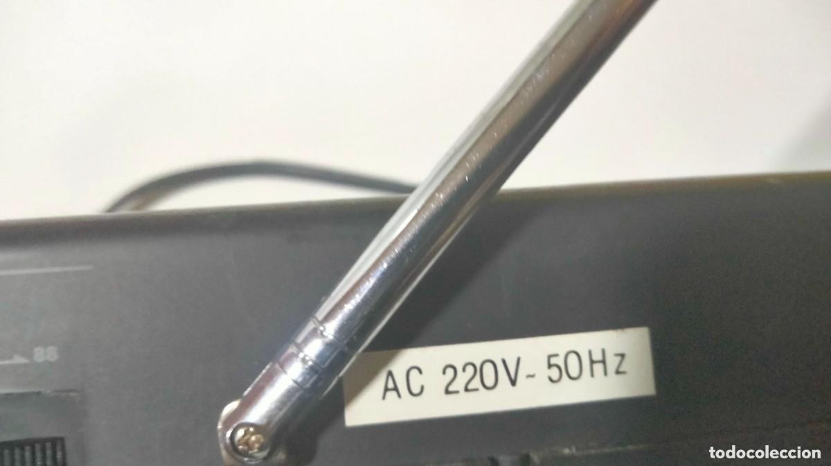 Radios antiguas: radio ,reloj,alarma marca THUNDER - Foto 6