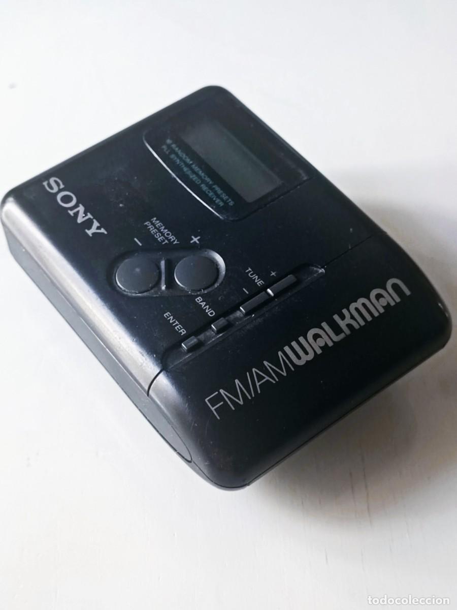 Radios antiguas: Walkman SONY SRF M30 - funciona - Foto 1