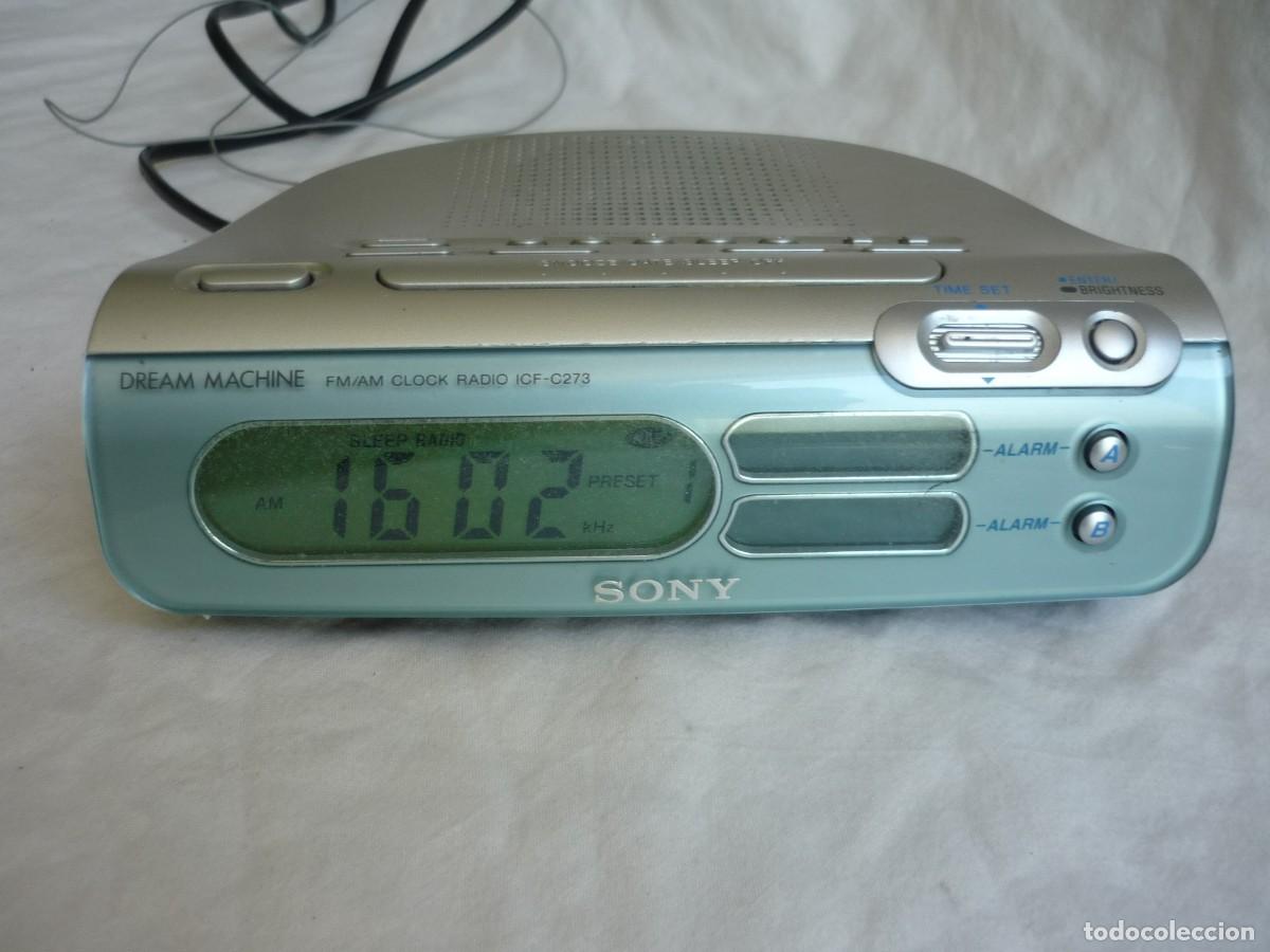 Radios antiguas: Radio reloj despertador Sony ICF-C273, funcionando - Foto 3