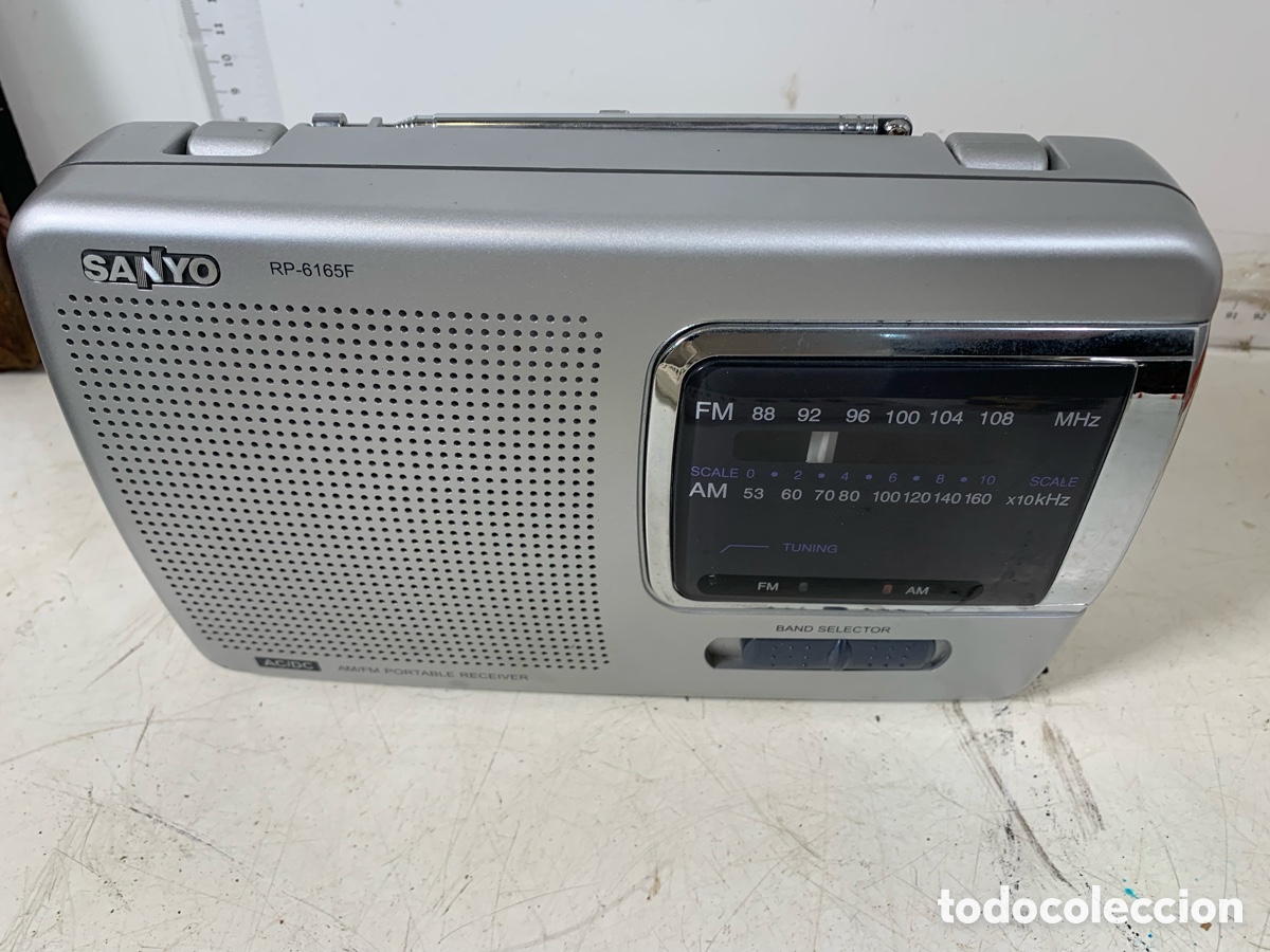 Radios antiguas: 01_ Radio Sanyo RP-6165F - Foto 2