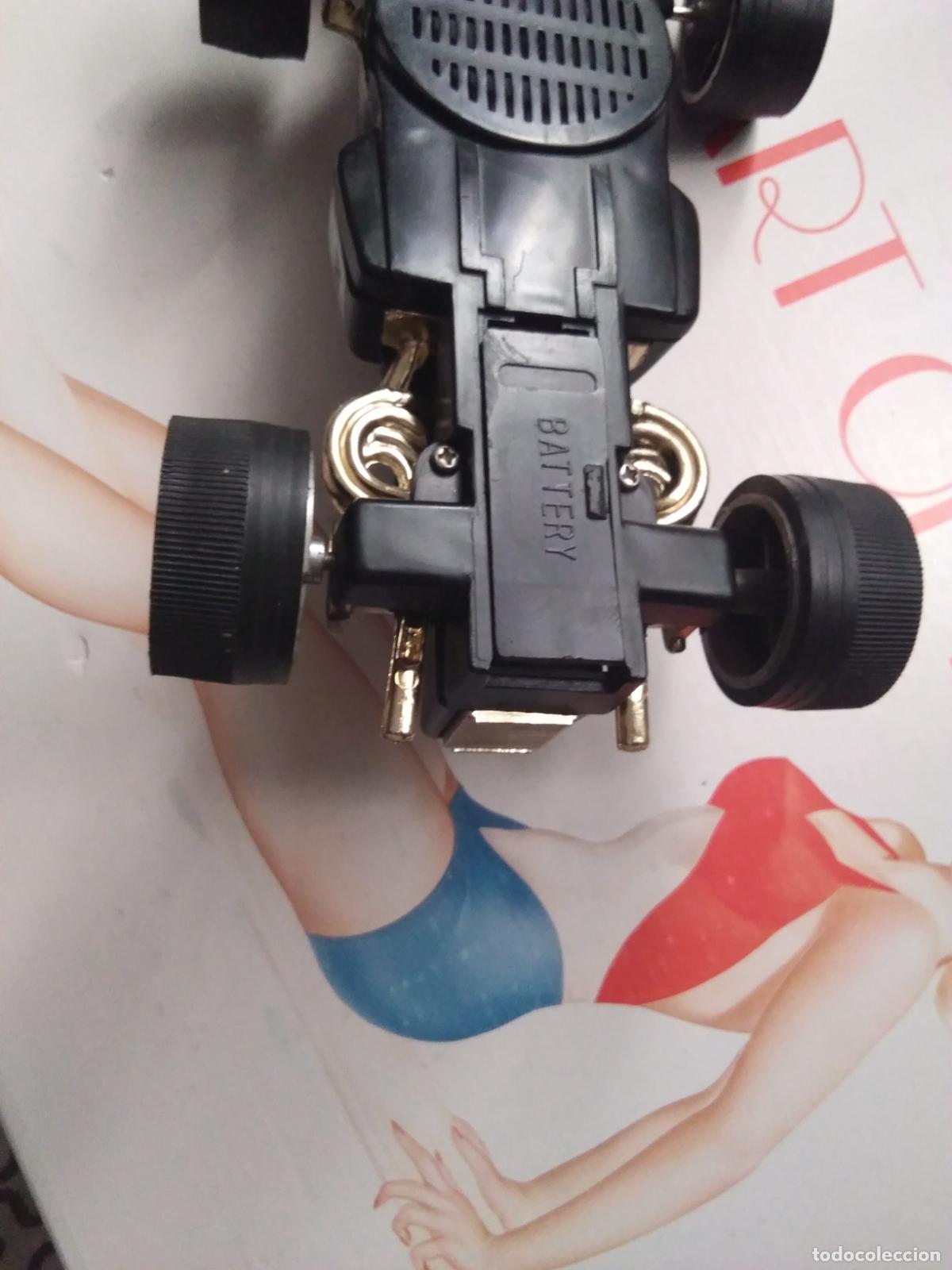 Radios antiguas: RADIO TRANSISTOR EN FORMA DE COCHE - Foto 7