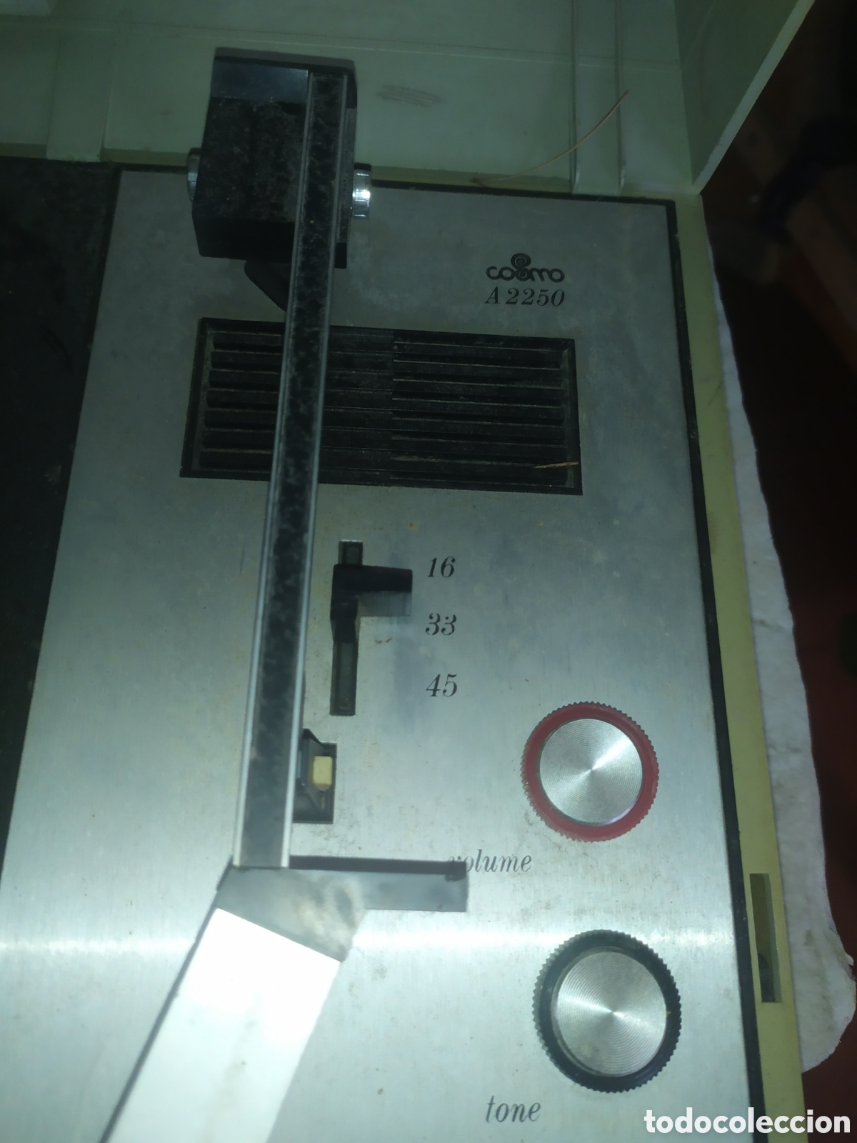 Radios antiguas: ANTIGUO TOCADISCOS MODELO COSMOS A-2250 - Foto 2