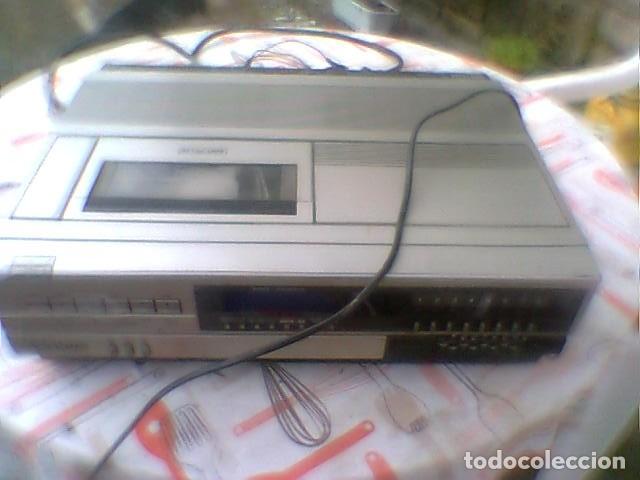 Radios antiguas: Beta Reproductor Sanyo VTC 5000 (1982) - Foto 1