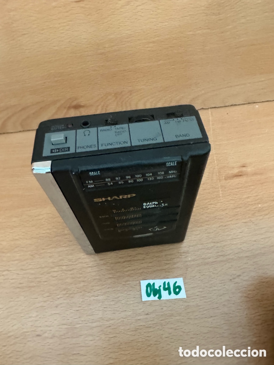 Radios antiguas: Walman SHARP antiguo - Foto 2