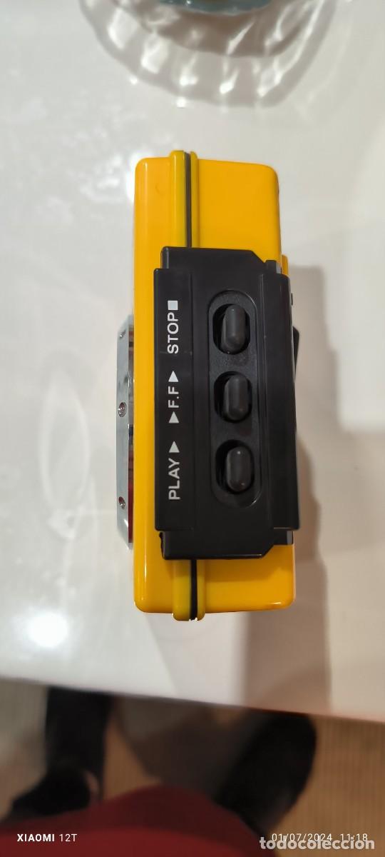 Radios antiguas: ANTIGUO SPORT STEREO CASSETTE PLAYER FUNCIONANDO, RESISTENTE AL AGUA - Foto 4