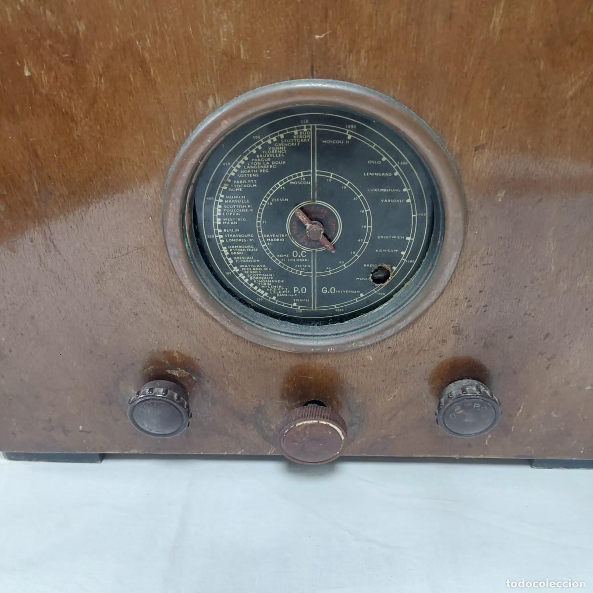 Radios antiguas: Antigua radio de madera MF - Foto 2