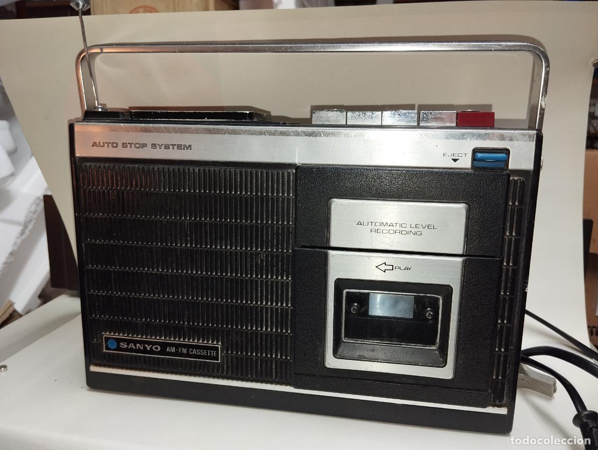 Radios antiguas: RADIO CASSTTE SANTO VINTAGE - Foto 1
