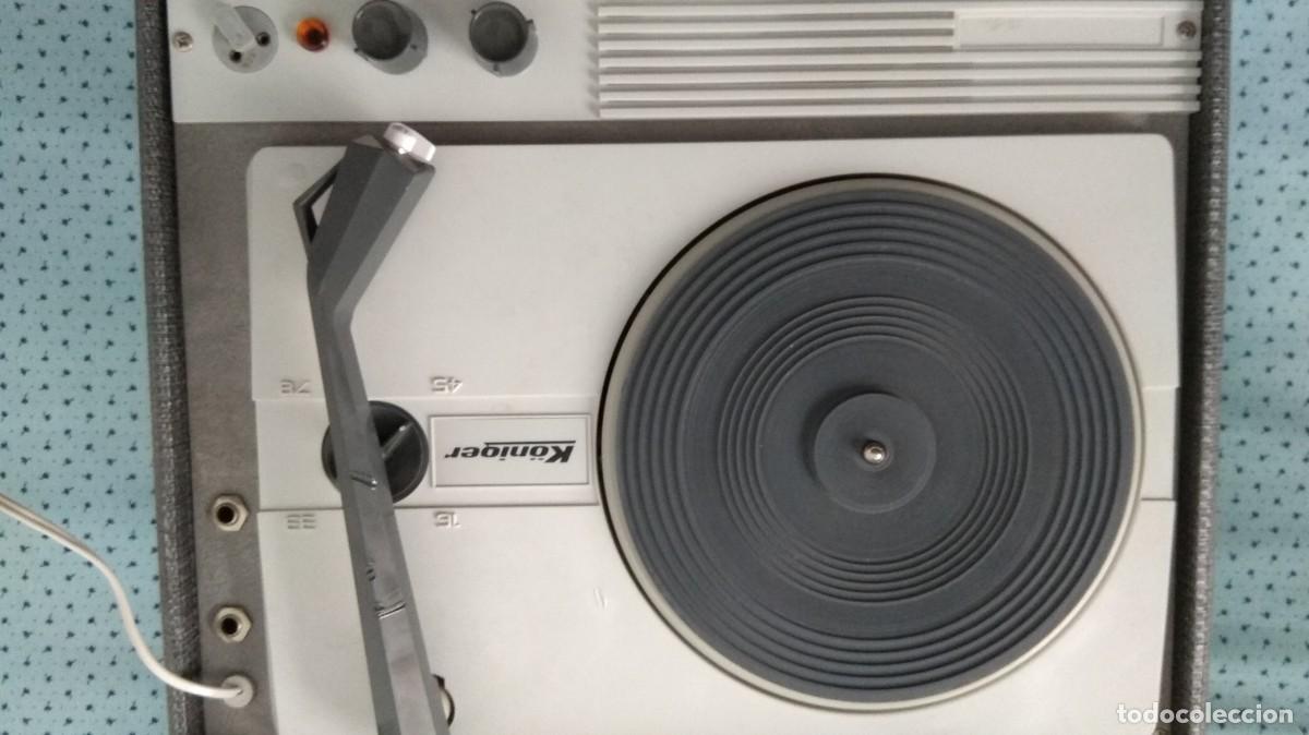 Radios antiguas: tocadiscos portatil Koniger - Foto 1