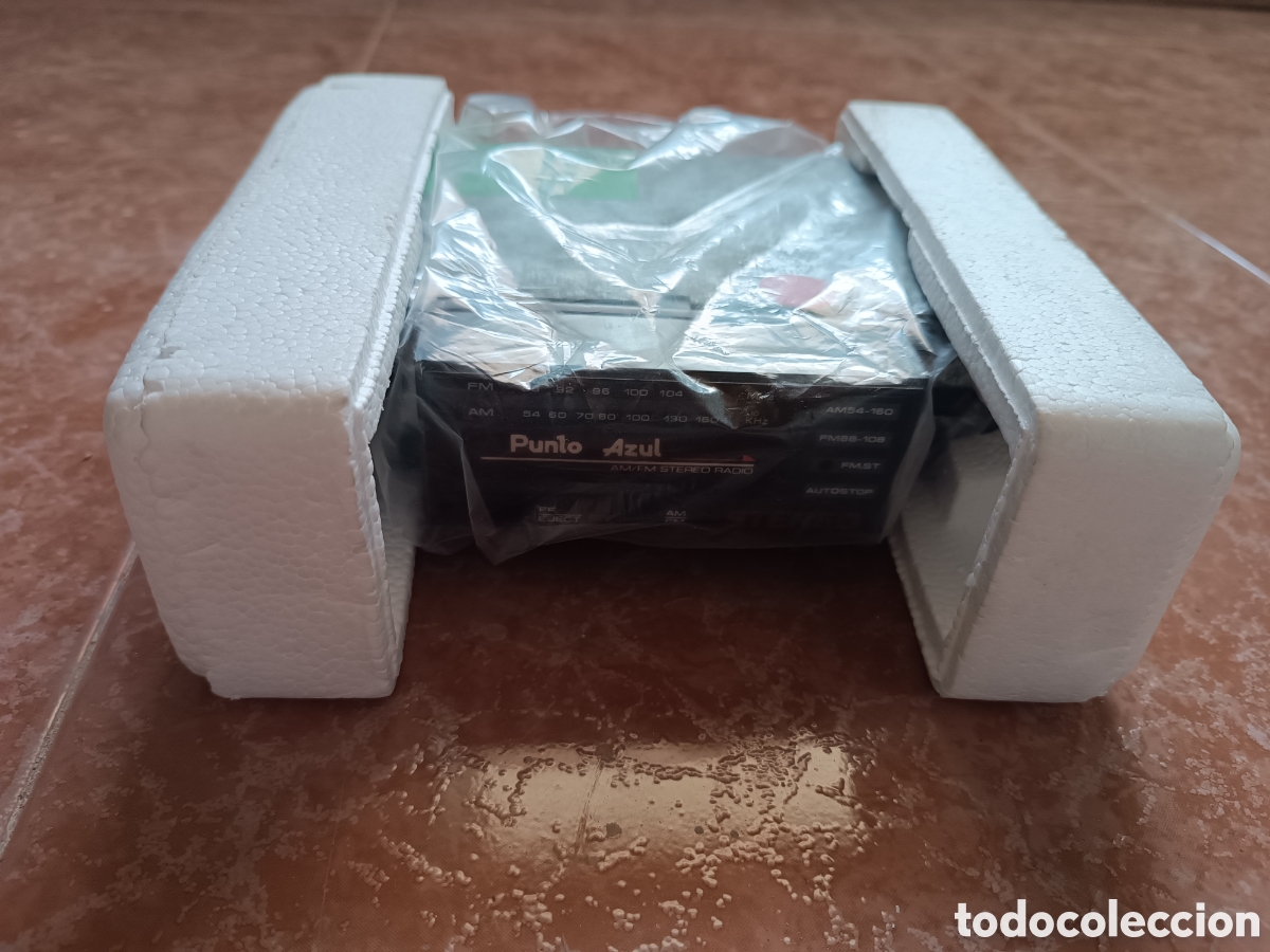 Radios antiguas: Radio de coche marca Punto Azul - Foto 2