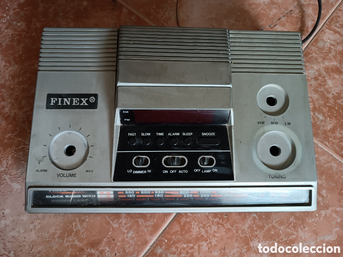 Radios antiguas: Radio reloj antigua marca Finex - Foto 3