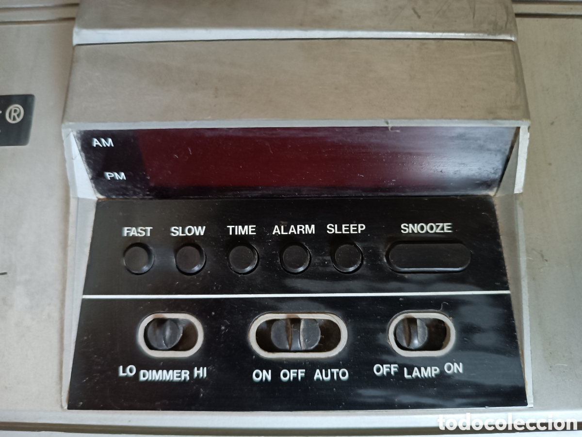Radios antiguas: Radio reloj antigua marca Finex - Foto 4