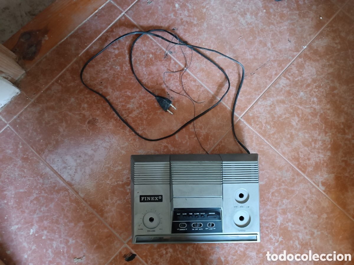 Radios antiguas: Radio reloj antigua marca Finex - Foto 6
