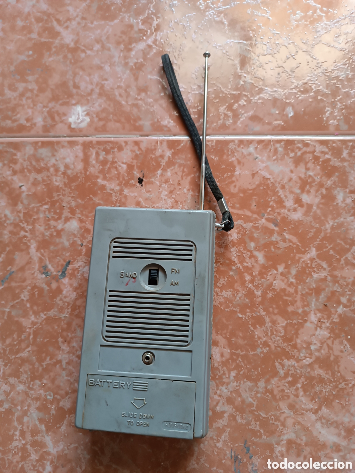 Radios antiguas: Radio antigua de bolsillo marca Preeti - Foto 4