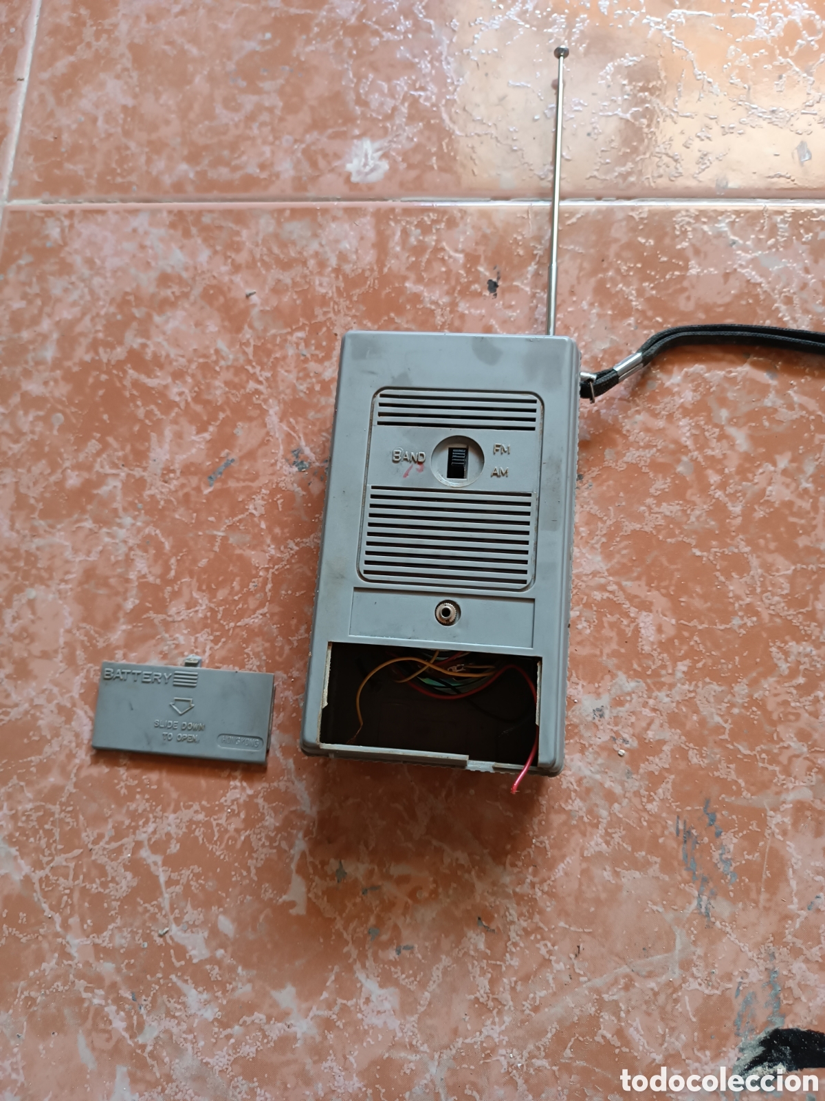 Radios antiguas: Radio antigua de bolsillo marca Preeti - Foto 5