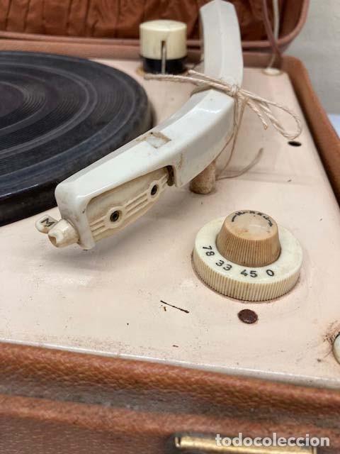 Radios antiguas: Malet&iacute;n tocadiscos La Voix de son Maitre - Foto 4