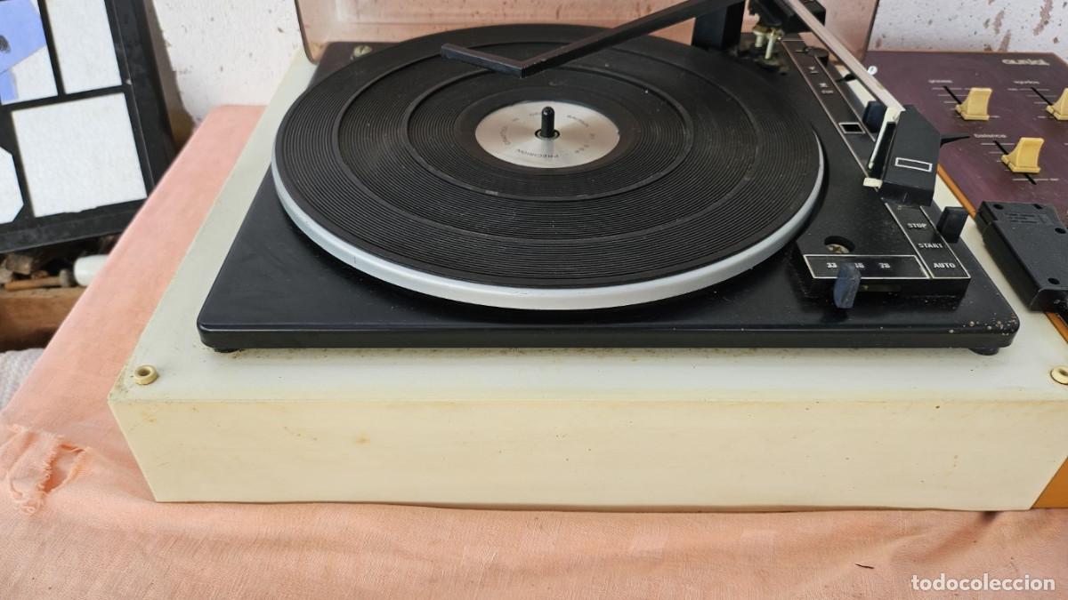 Radios antiguas: tocadisco de los a&ntilde;os 80 - Foto 2