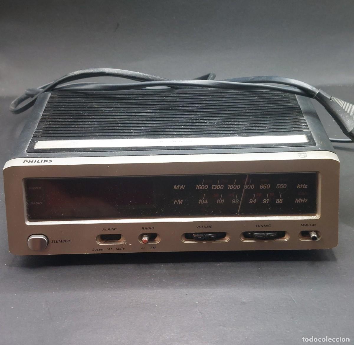 Radios antiguas: RADIO DESPERTADOR PHILIPS ** NO FUNCIONA BIEN** - Foto 1