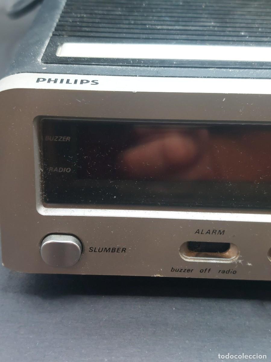 Radios antiguas: RADIO DESPERTADOR PHILIPS ** NO FUNCIONA BIEN** - Foto 3