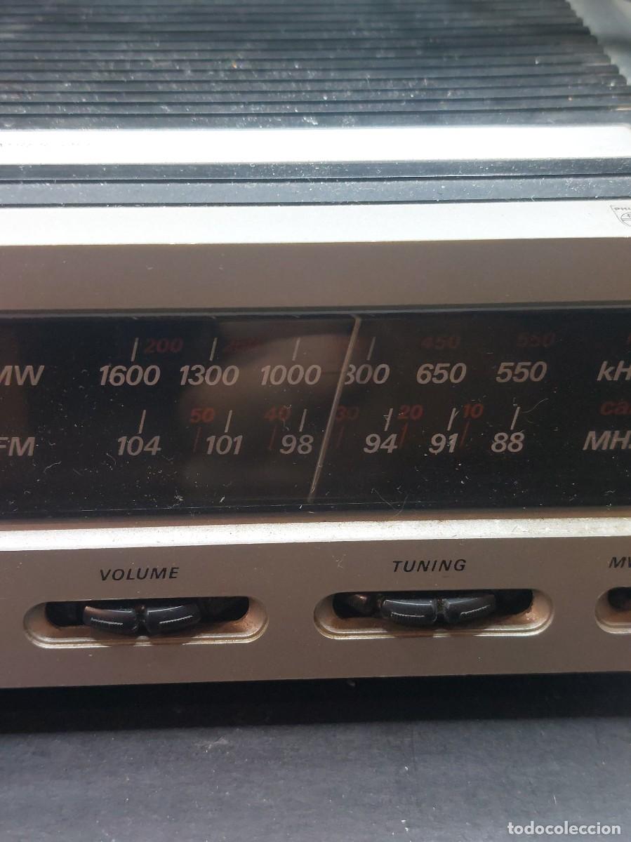 Radios antiguas: RADIO DESPERTADOR PHILIPS ** NO FUNCIONA BIEN** - Foto 5