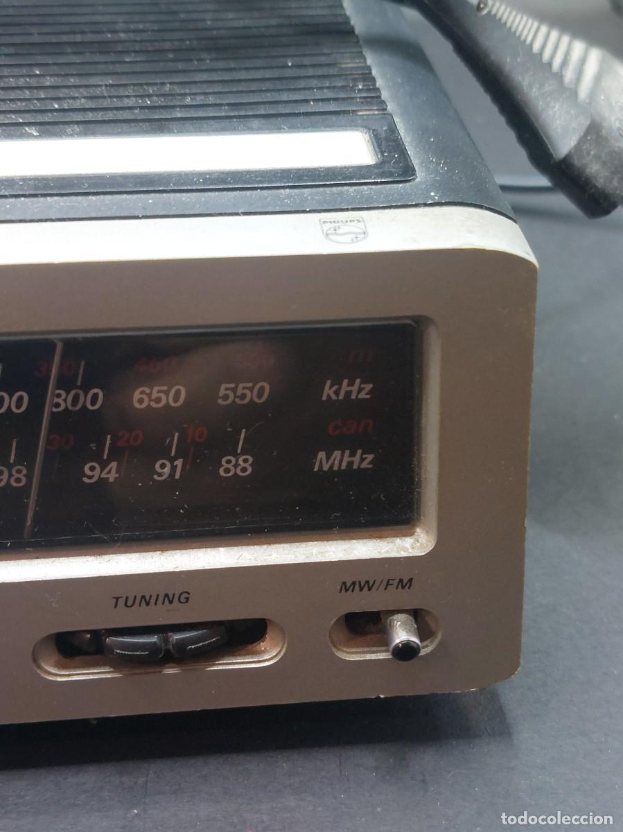 Radios antiguas: RADIO DESPERTADOR PHILIPS ** NO FUNCIONA BIEN** - Foto 6