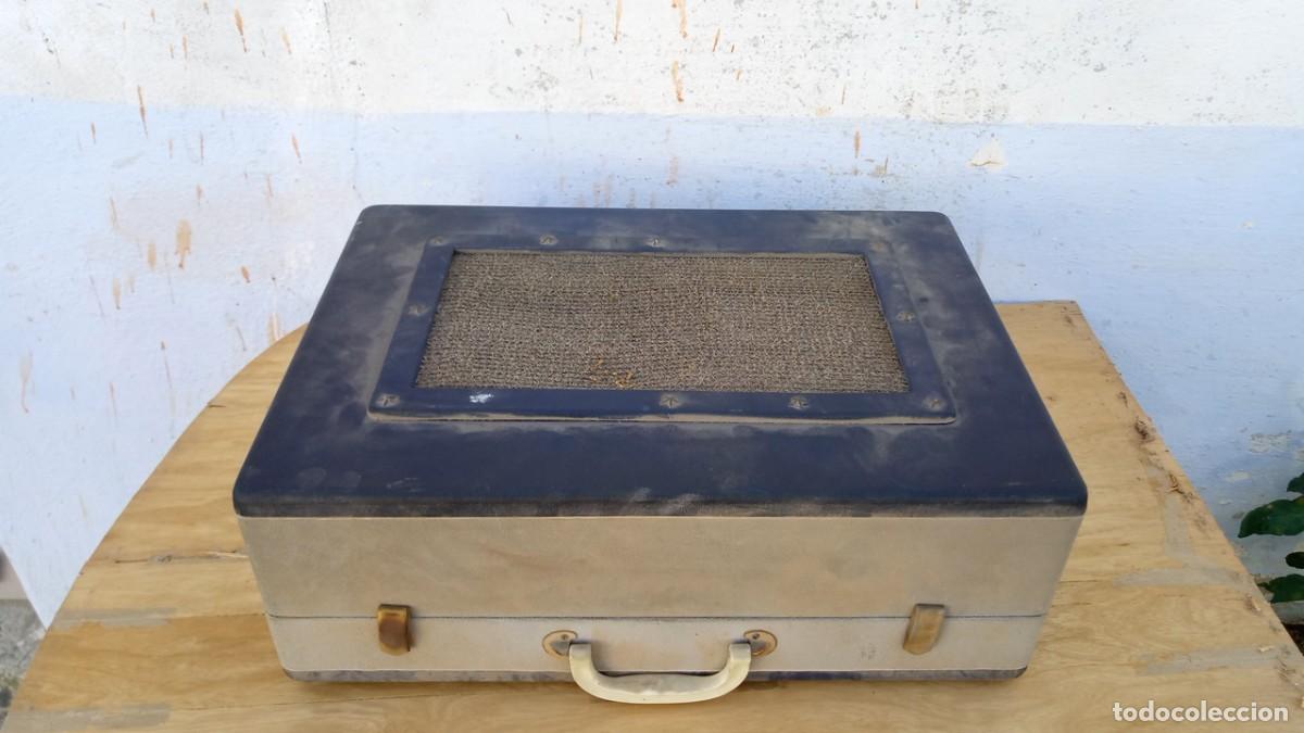 Radios antiguas: Tocadiscos antiguo marca Marconi - Foto 3