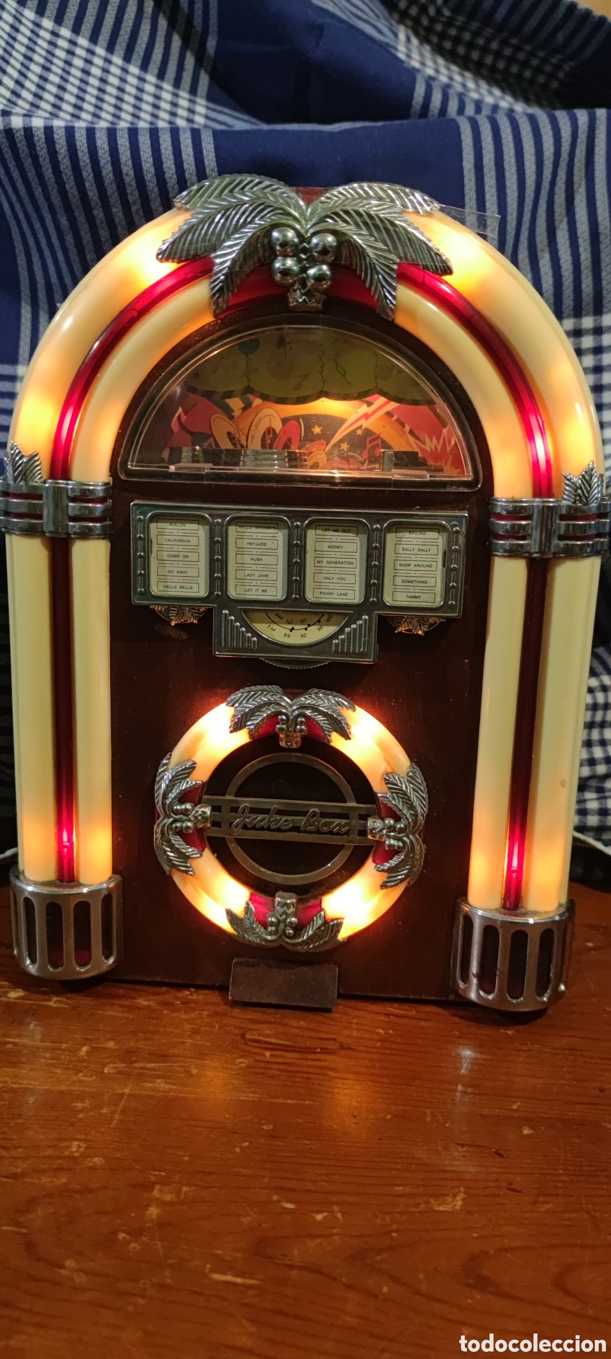 Radios antiguas: Radio juke box. Vintage. - Foto 2