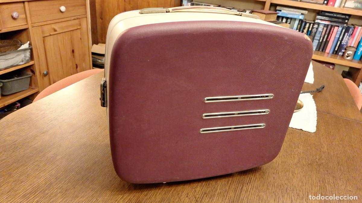 Radios antiguas: Tocadiscos Cosmo Dualette T55 Maleta - Foto 3