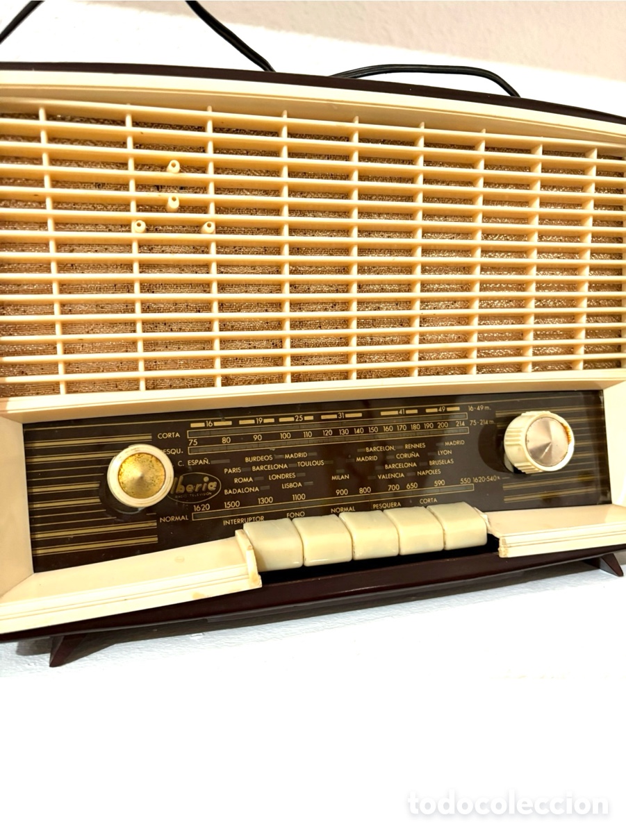 Radios antiguas: RADIO VINTAGE IBERIA B-252 - Foto 3