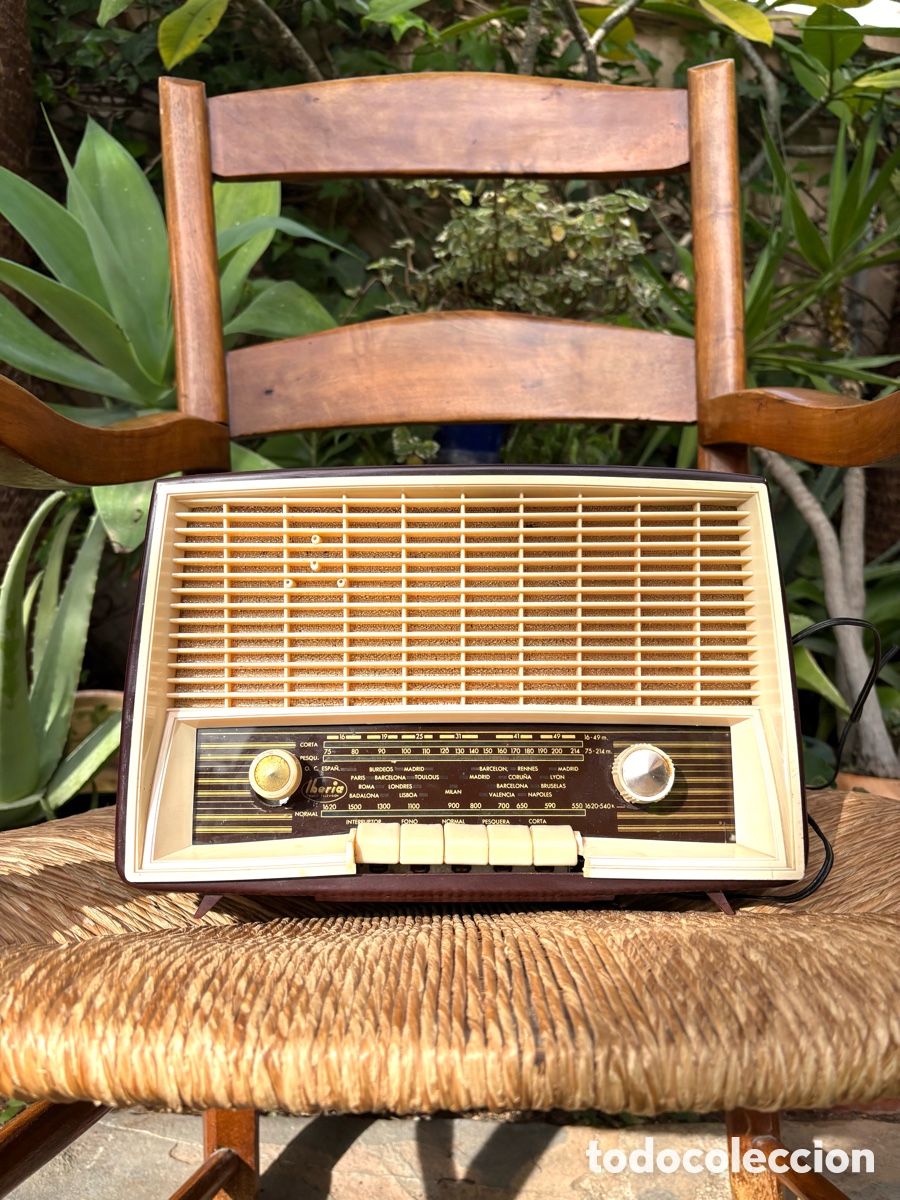 Radios antiguas: RADIO VINTAGE IBERIA B-252 - Foto 4