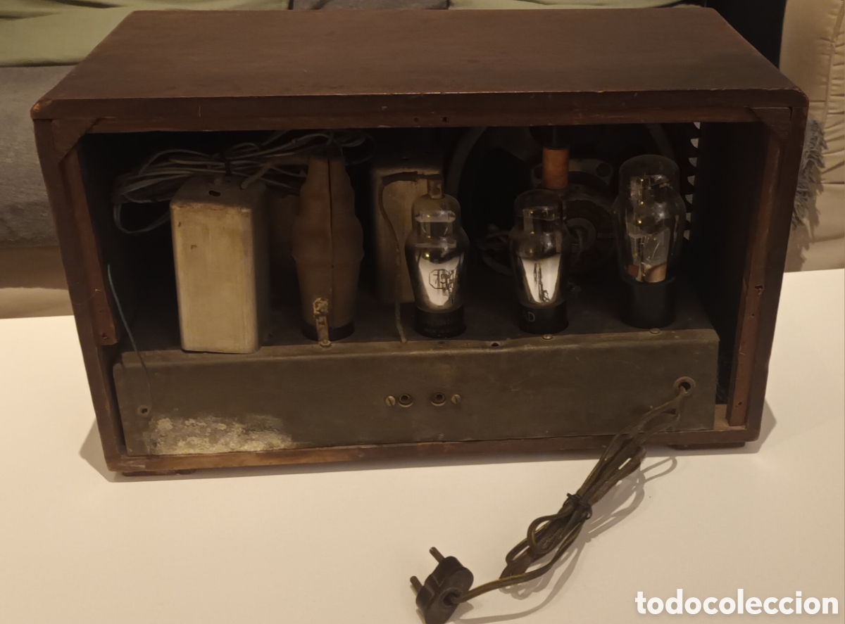 Radios antiguas: Radio Rolls americana antigua de madera - Foto 2