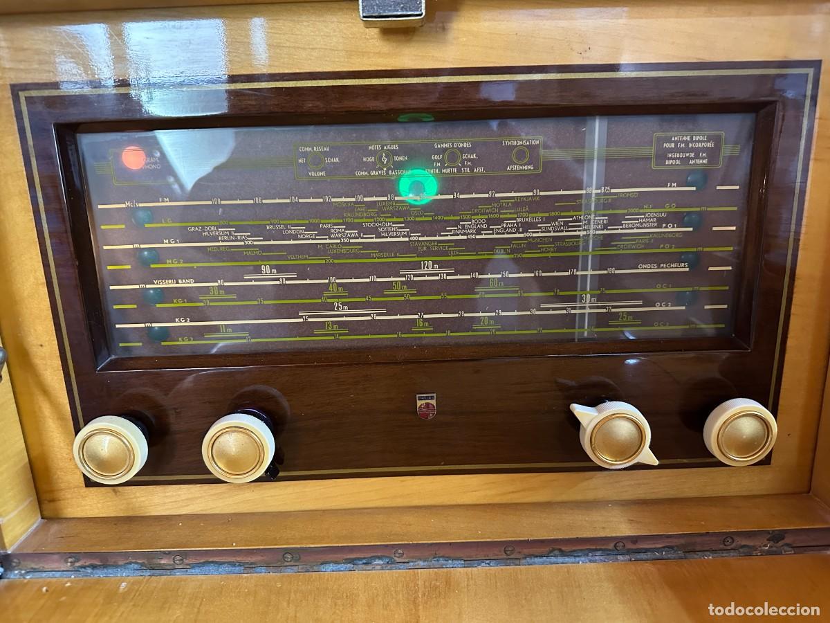 Radios antiguas: mueble Radio-tocadiscos a V&aacute;lvulas Philips FX723A-03 - Foto 3