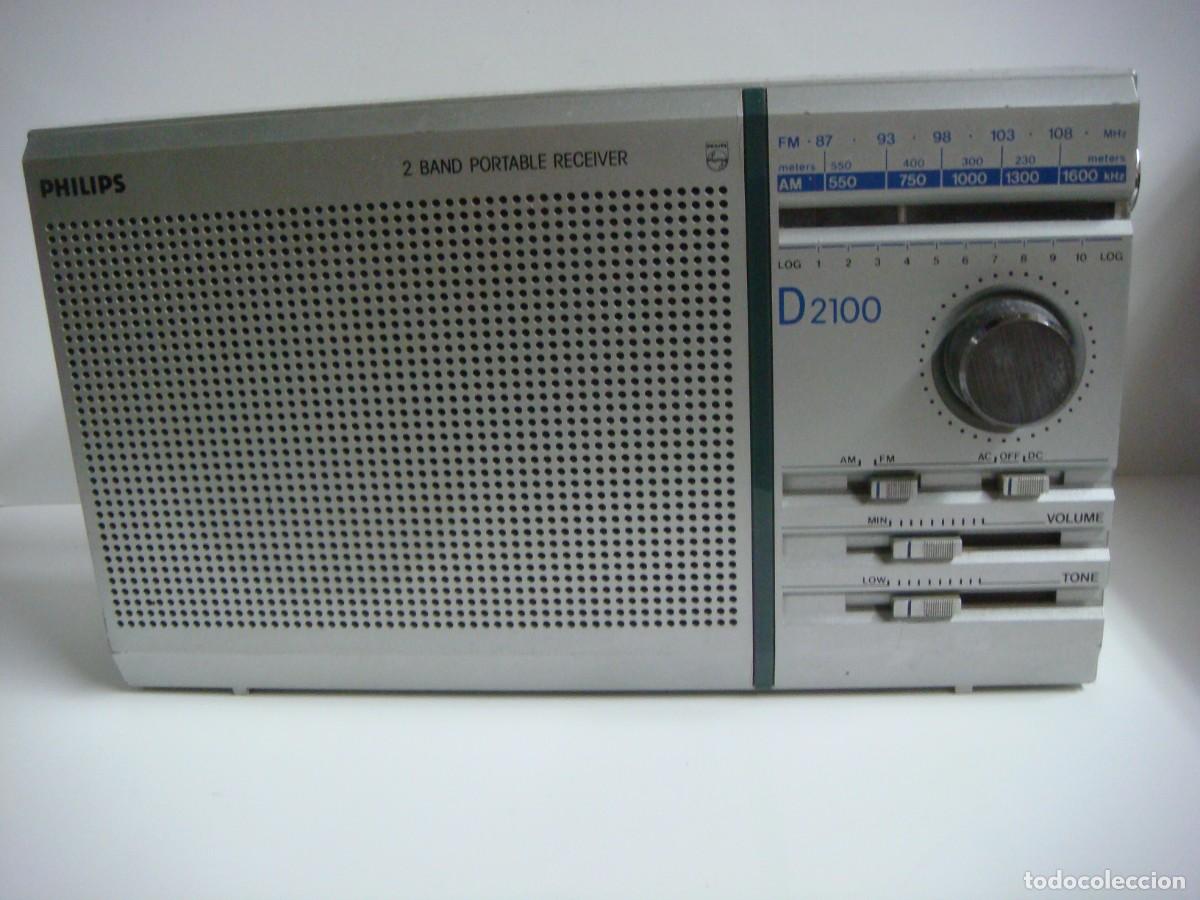 Radios antiguas: TRANSISTOR DE PHILIPS 2 BAND PORTABLE RECEIVER FUNCIONANDO CON PILAS (&) - Foto 1