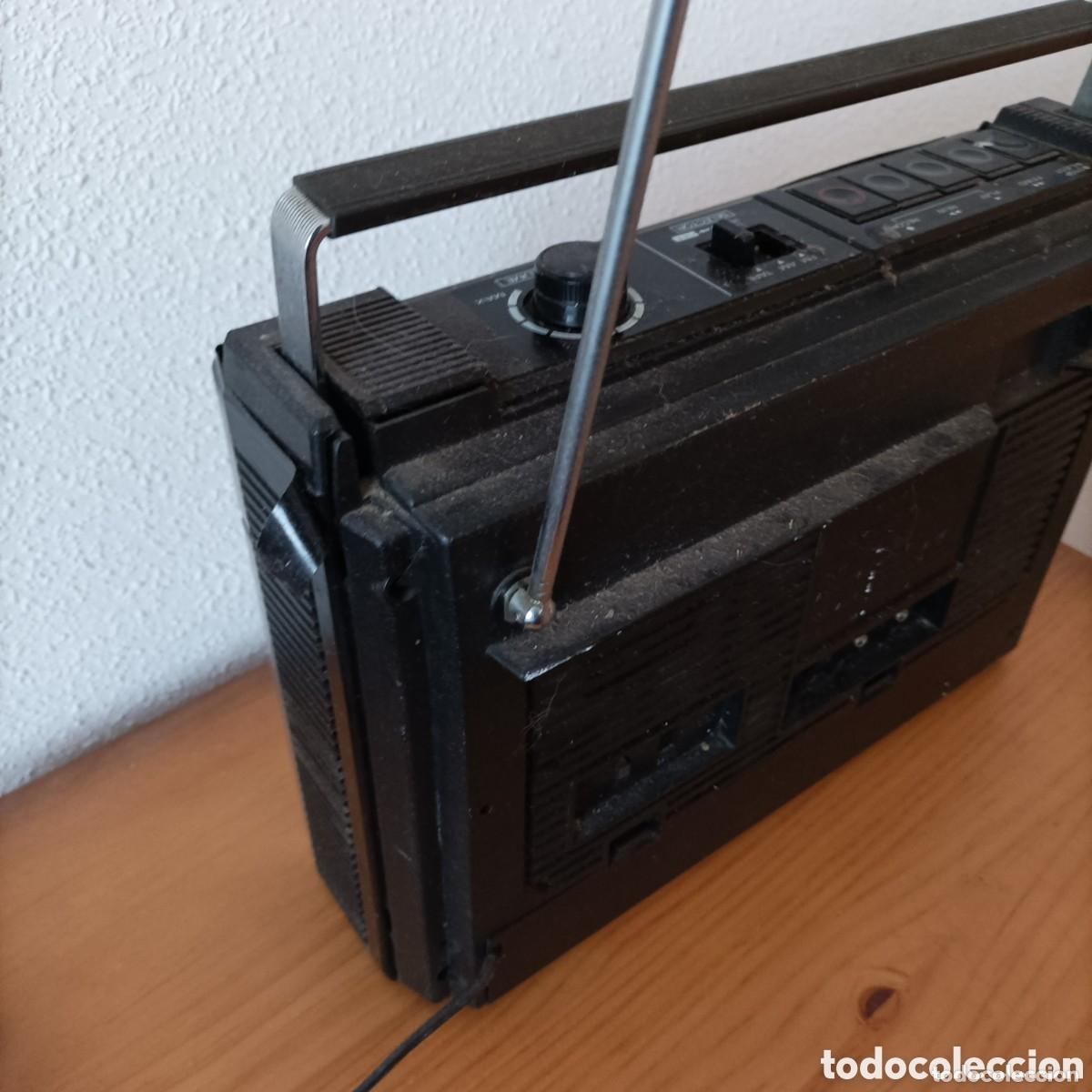 Radios antiguas: Radio Cassette Sanyo , a&ntilde;os 70 - Foto 3