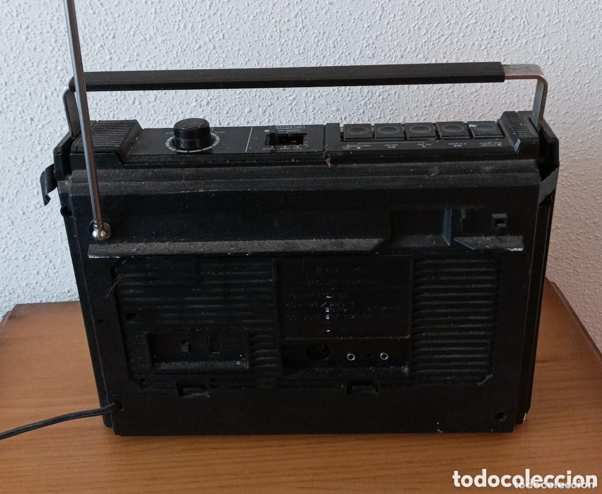 Radios antiguas: Radio Cassette Sanyo , a&ntilde;os 70 - Foto 5