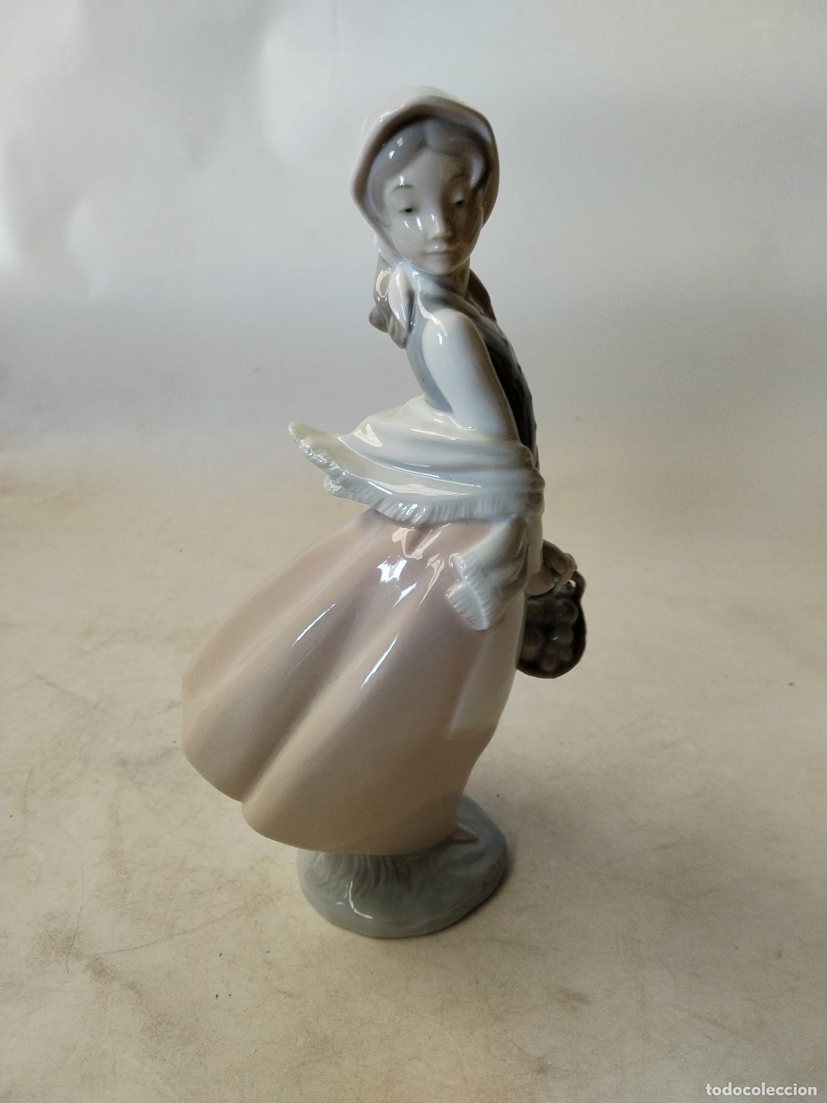 Radios antiguas: nao lladro figura mujer con cesta - Foto 7