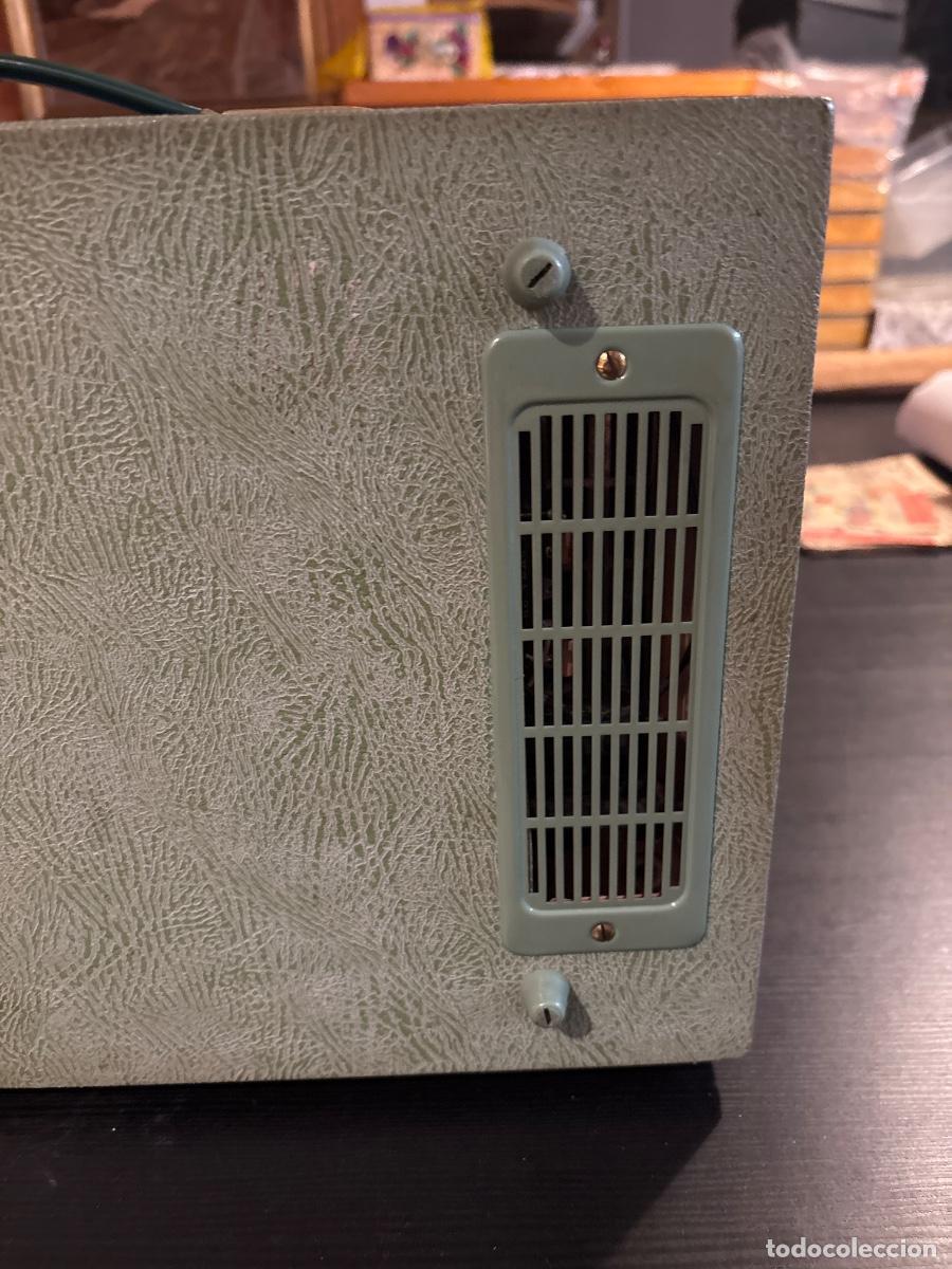 Radios antiguas: Ced Tocadiscos portatil Philips NG 4026 - Foto 5