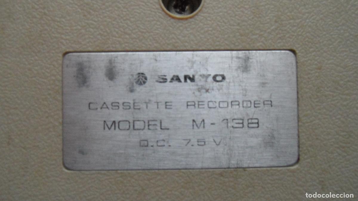 Radios antiguas: CASSETTE RECORDER SANYO MODELO M-138 7.5 V - Foto 3