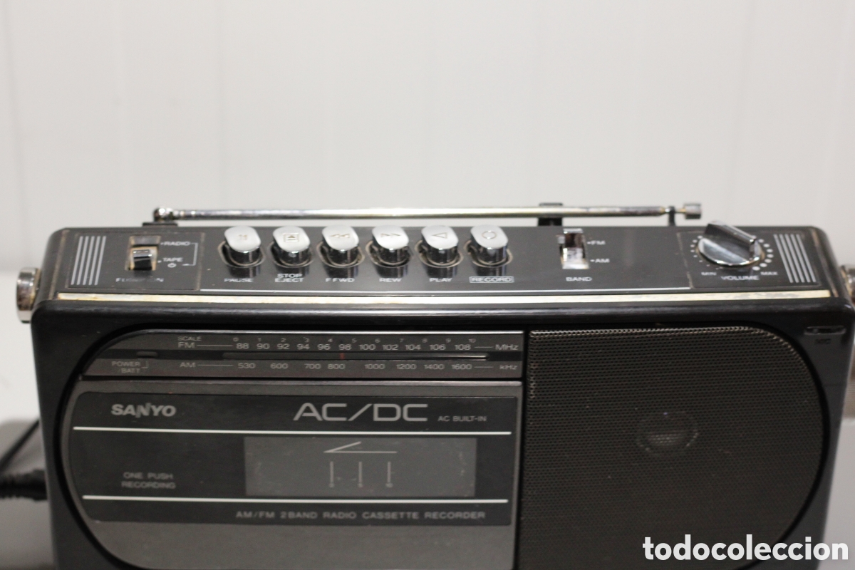 Radios antiguas: Radio cassette Sanyo. - Foto 2