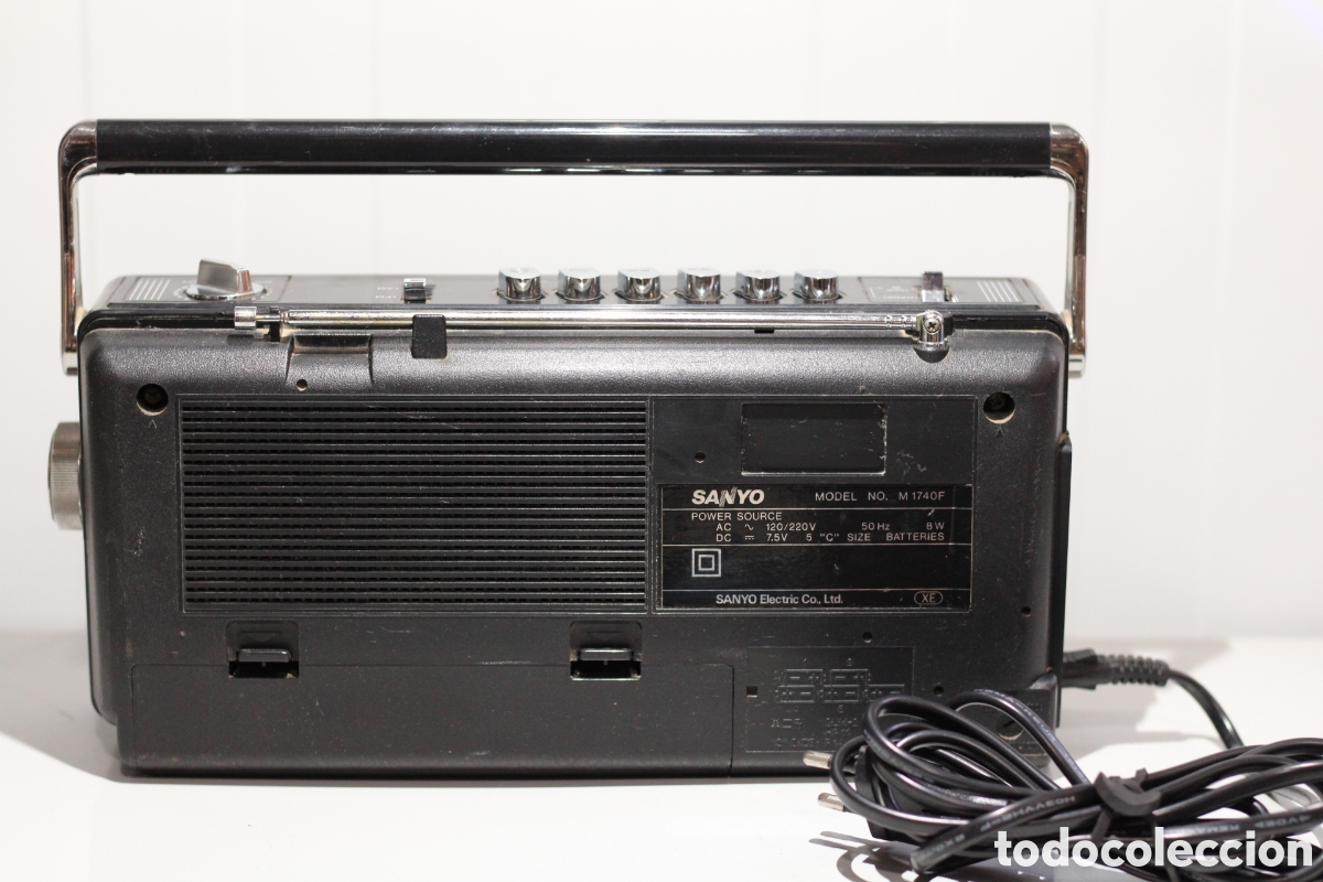 Radios antiguas: Radio cassette Sanyo. - Foto 3