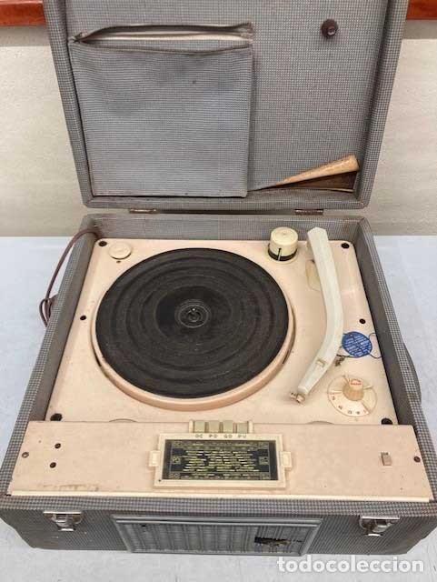 Radios antiguas: Maletin tocadiscos LA VOIX DE SON MAITRE - Foto 7