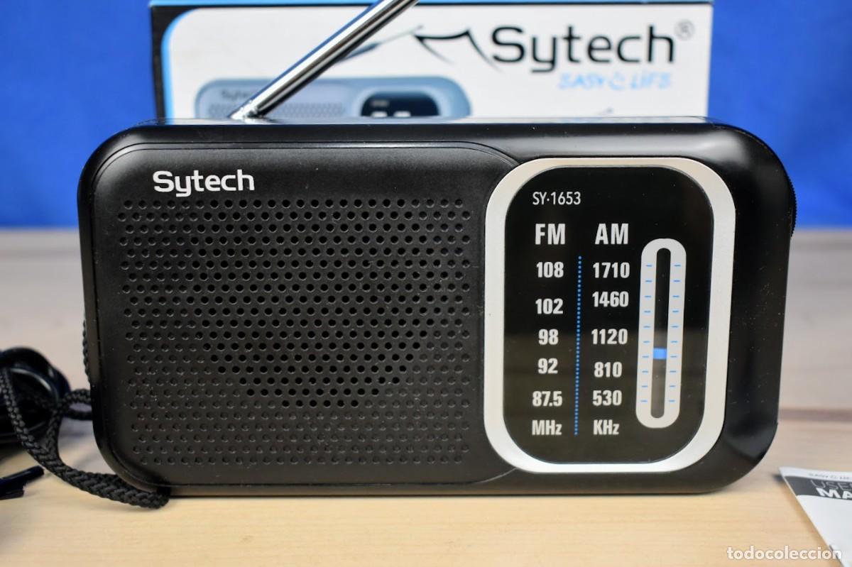 Radios antiguas: Radio port&aacute;til Sytech como nueva - Foto 1