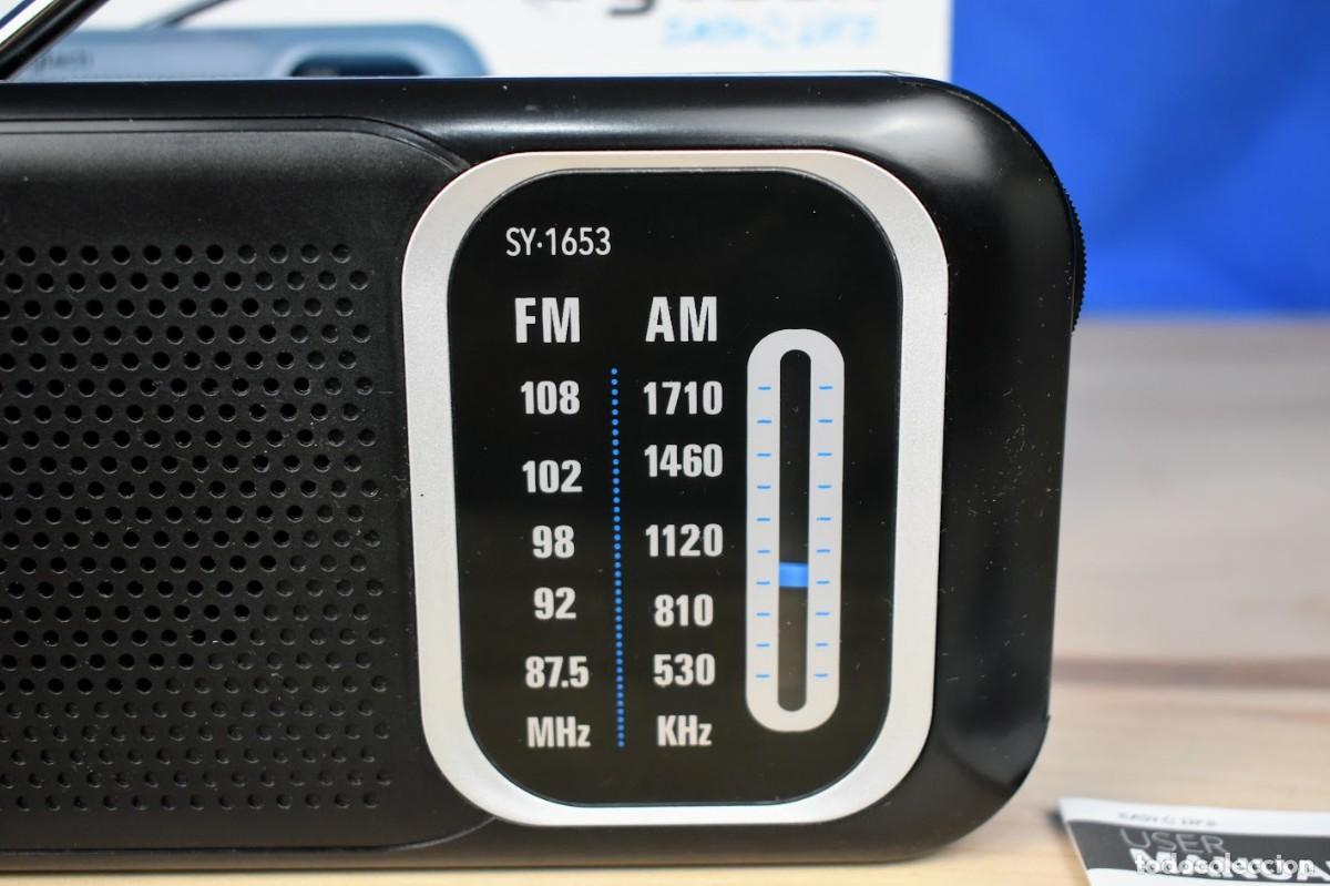 Radios antiguas: Radio port&aacute;til Sytech como nueva - Foto 2