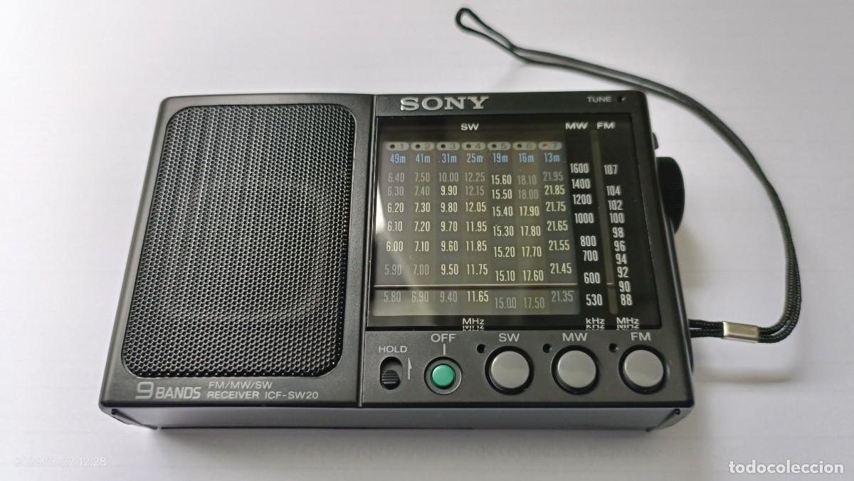 Radios antiguas: RADIO MULTIBANDA SONY ICF-SW20 - Foto 2