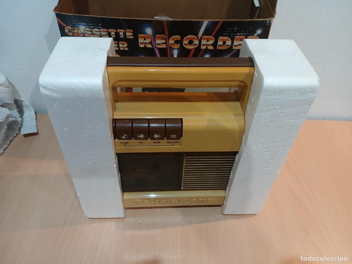 Radios antiguas: Caassette Player Take a long - Foto 5