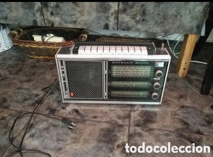 Radios antiguas: Radio vintage Grundig Satellit 2000 - Foto 1
